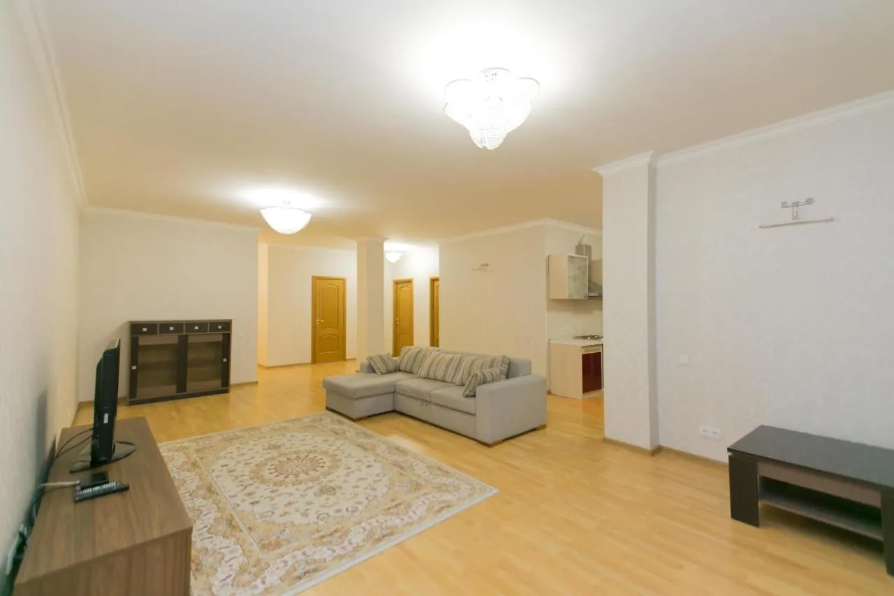 Apartments On Dostyk 5 Astana